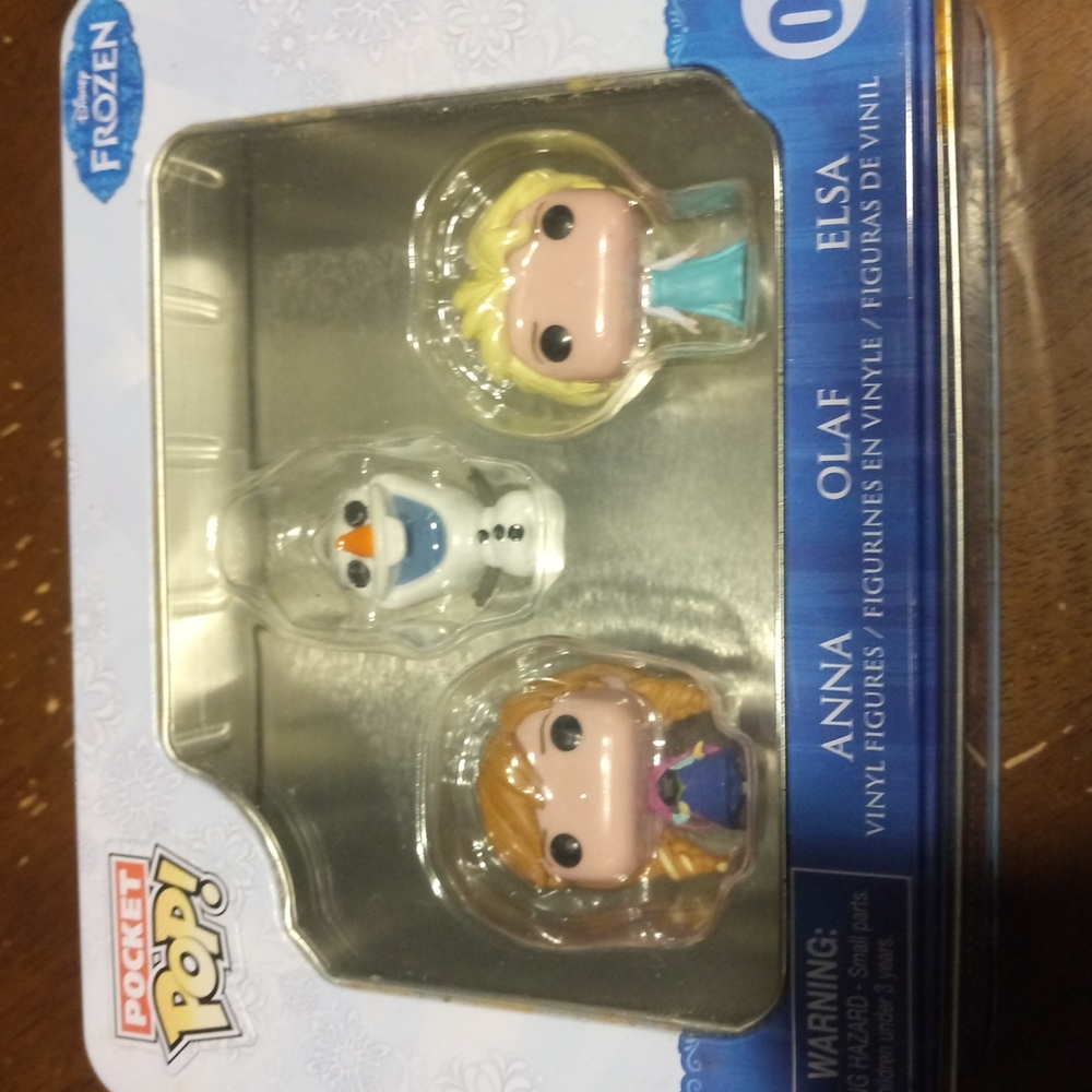 🆕 Disney Frozen Vinyl Figurine Collectable Tin